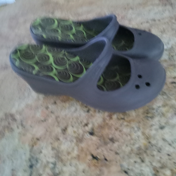 Shoes - Picture 6 of 6